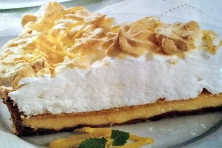 Receita de Torta de Limão com Merengue