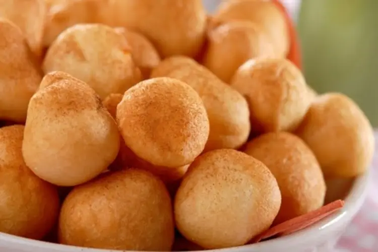 Receita de Bolinho de Pão Dormido