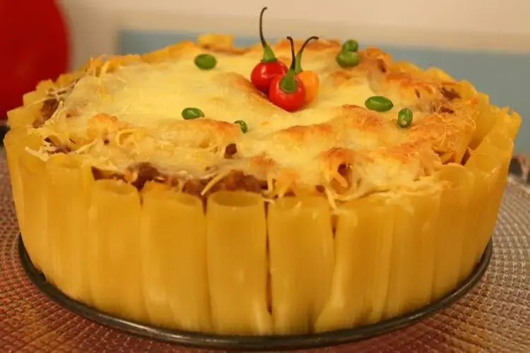 Receita de Bolo Assado de Macarrão