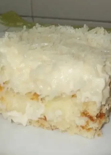 Receita de Bolo Gelado de Coco