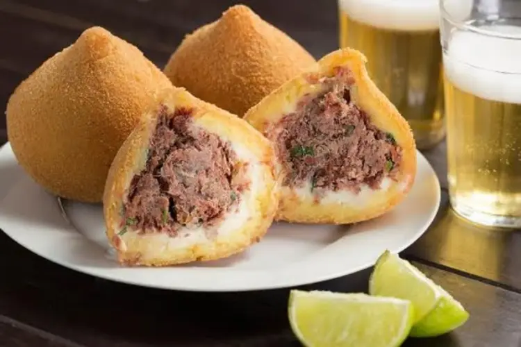 Receita de Coxinha de Carne Seca