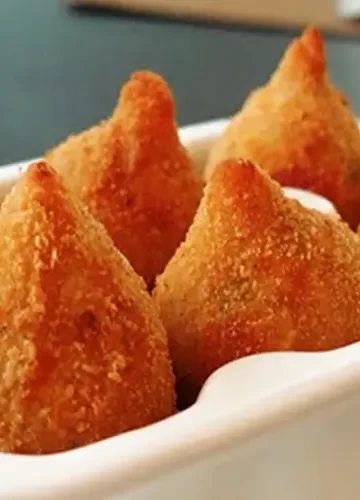 Coxinha de Pernil