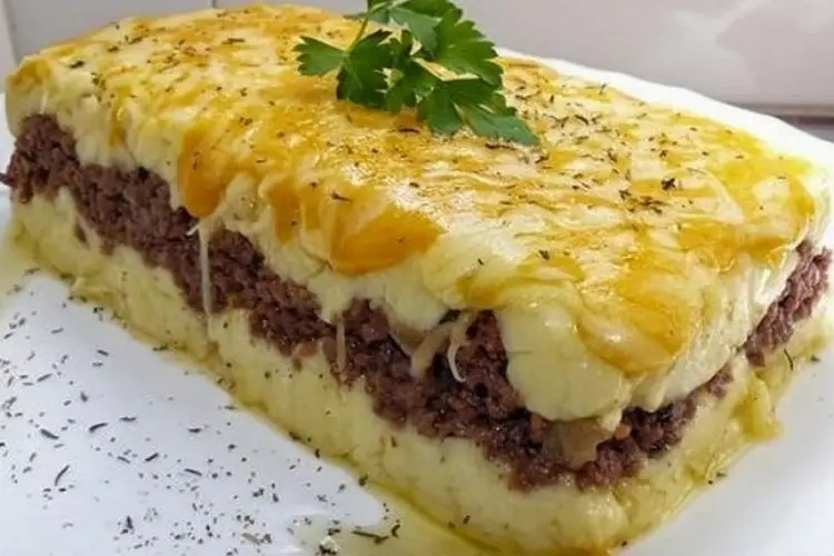 Receita de Empadão de Carne Picada