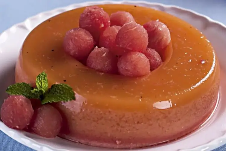 Receita de Mousse de melancia, aprenda como fazer essa delicia facilmente em sua casa, anote a receita e prepare, você precisa experimentar.