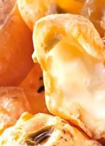 Pão de Queijo Recheado