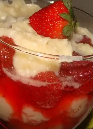 Receita de Pavê de Beijinho com Morango