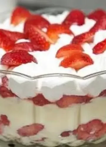 Pavê Nuvem de Morango