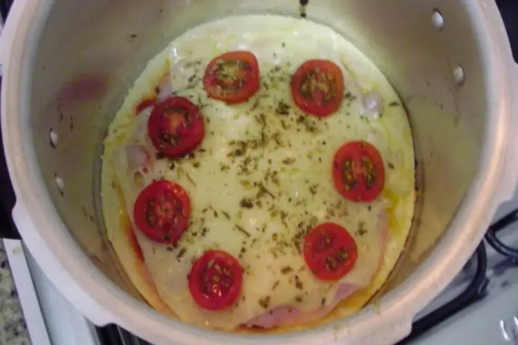 Receita de Pizza de Panela de Pressão