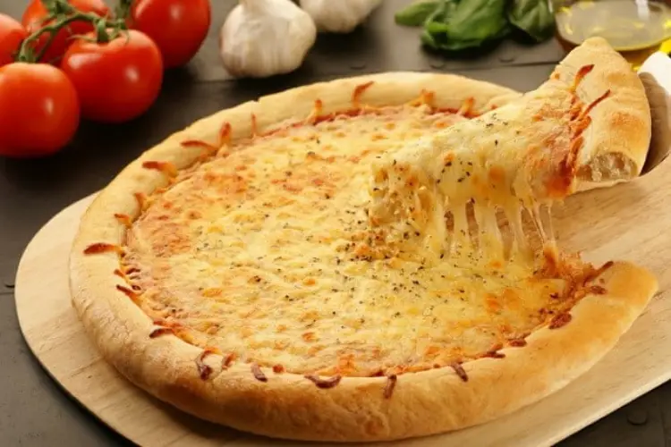 Receita de Pizza de Pão de Queijo Sem Glúten