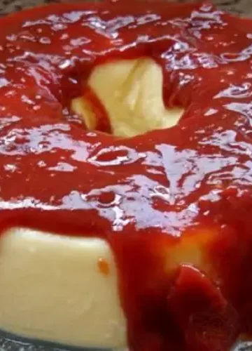 Pudim de Queijo com Calda de Goiabada Cascão