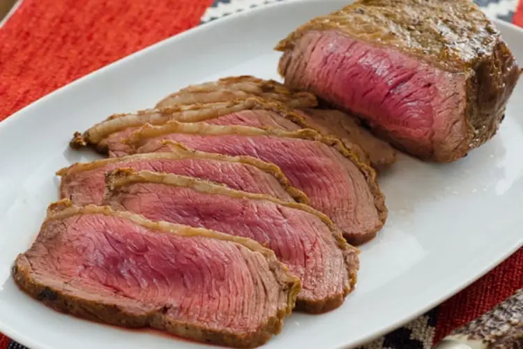 Receita de Rosbife de Picanha com Molho de Alho