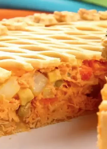 Torta de Frango com Legumes